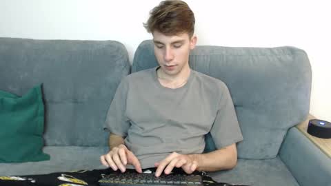 Im Brian online show from 10-27-25, 03:49