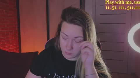 Snapshot of cute_darina chatting on 01-13-25, 01:23 Everyday stream in the same time online show from 01-13-25, 01:23