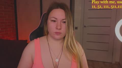 Snapshot of cute_darina chatting on 01-17-25, 01:47 Everyday stream in the same time online show from 01-17-25, 01:47