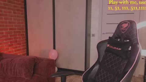 Snapshot of cute_darina chatting on 02-28-25, 01:37 Everyday stream in the same time online show from 02-28-25, 01:37