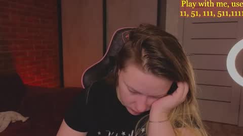 Snapshot of cute_darina chatting on 03-01-25, 01:32 Everyday stream in the same time online show from 03-01-25, 01:32