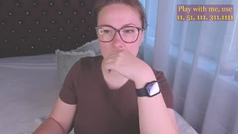 Snapshot of cute_darina chatting on 07-08-26, 01:32 Everyday stream in the same time online show from 07-08-26, 01:32