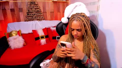    Independent Model online show from 12-14-24, 01:17