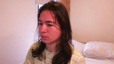 Snapshot of cute_erelis chatting on 06-08-26, 01:44 You Erelis online show from 06-08-26, 01:44