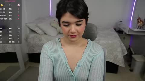 Cute online show from 04-08-26, 05:24