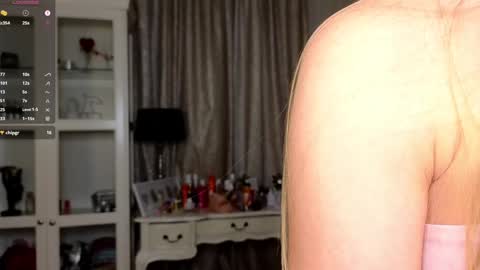 Snapshot of cute_fox_girl chatting on 11-14-25, 07:40 Anne online show from 11-14-25, 07:40