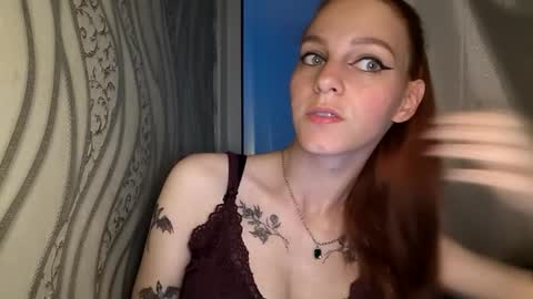 cute_foxis online show from 07-04-26, 08:48