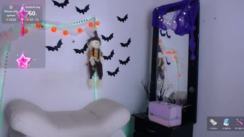 Snapshot of cute_horny12 chatting on 10-19-25, 02:45 Cute horny1 online show from 10-19-25, 02:45