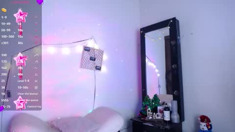 Snapshot of cute_horny12 chatting on 11-13-25, 04:33 Cute horny1 online show from 11-13-25, 04:33