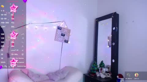 Snapshot of cute_horny12 chatting on 11-18-25, 01:55 Cute horny1 online show from 11-18-25, 01:55