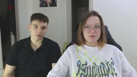 Snapshot of cute_junk chatting on 12-12-24, 02:26 Kite and Jack online show from 12-12-24, 02:26