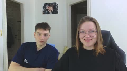 Snapshot of cute_junk chatting on 12-14-24, 03:07 Kite and Jack online show from 12-14-24, 03:07