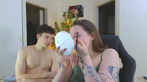 Snapshot of cute_junk chatting on 01-17-25, 12:10 Kite and Jack online show from 01-17-25, 12:10