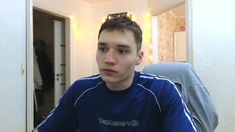 Snapshot of cute_junk chatting on 03-08-25, 05:01 Kite and Jack online show from 03-08-25, 05:01