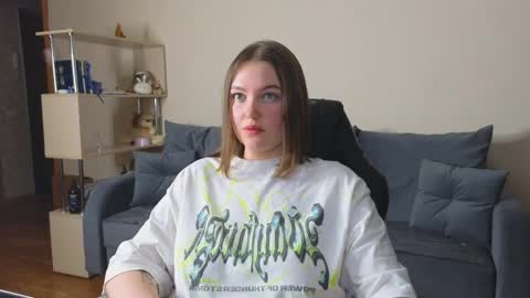 Snapshot of cute_junk chatting on 09-12-25, 07:47 Kite and Jack online show from 09-12-25, 07:47