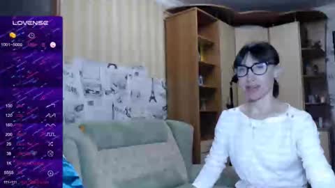 cute_lion_ online show from 03-09-25, 11:14