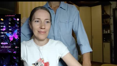 cute_lion_ online show from 09-11-25, 02:28