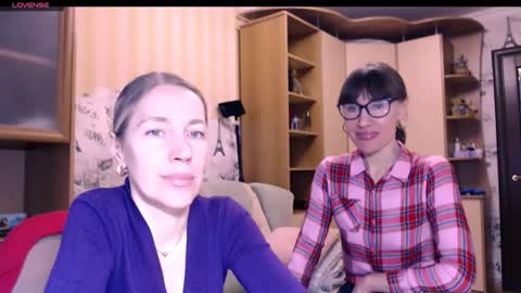 cute_lion_ online show from 02-15-26, 10:58