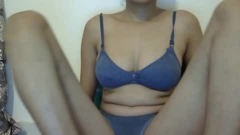 lizaa online show from 04-18-26, 04:05