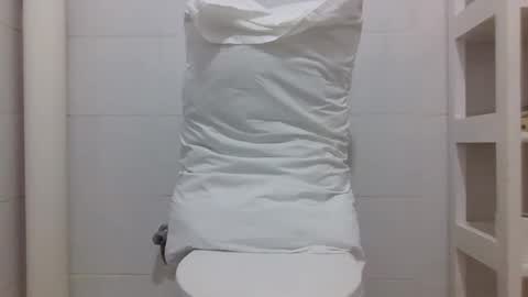 Snapshot of cute_melannin chatting on 10-17-25, 07:49 tiff flavian online show from 10-17-25, 07:49