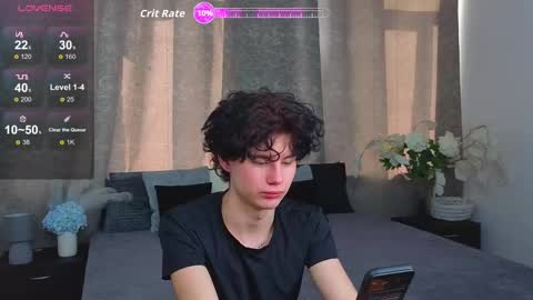 Snapshot of cute_mikex chatting on 02-06-26, 06:40 Mike online show from 02-06-26, 06:40