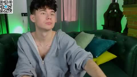 Snapshot of cute_mikex chatting on 03-02-26, 03:52 Mike online show from 03-02-26, 03:52