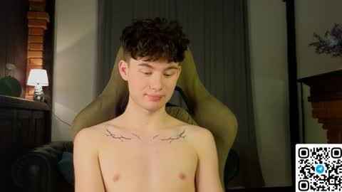 Snapshot of cute_mikex chatting on 03-06-26, 12:01 Mike online show from 03-06-26, 12:01