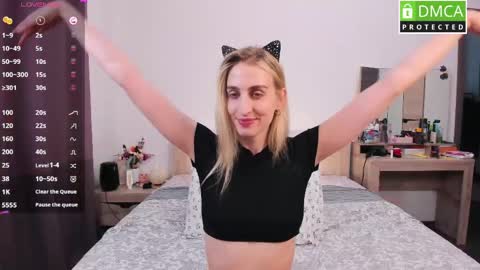 Milana online show from 04-22-26, 08:17