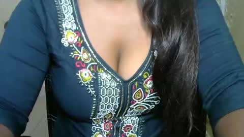Snapshot of cute_payalji chatting on 04-26-26, 01:47 alia online show from 04-26-26, 01:47