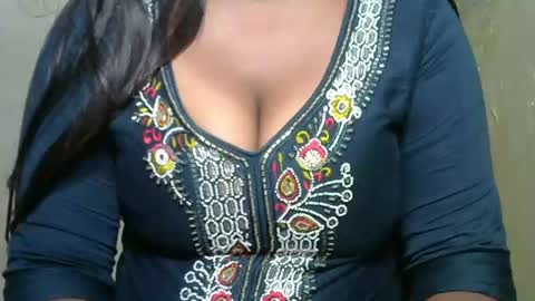 Snapshot of cute_payalji chatting on 04-29-26, 09:43 alia online show from 04-29-26, 09:43