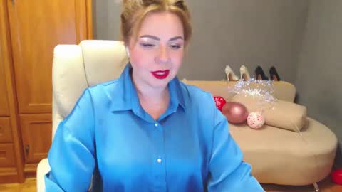 cute_phoenix online show from 04-25-26, 05:54