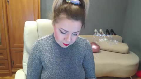 cute_phoenix online show from 04-26-26, 02:15