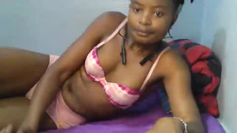 cute_shaniz online show from 12-19-25, 05:47
