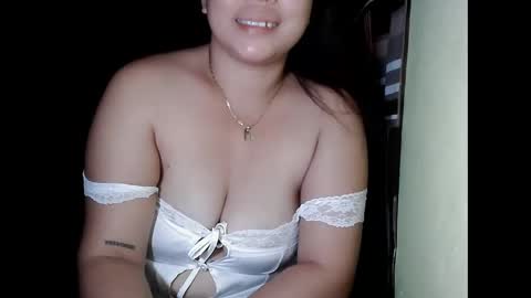 Snapshot of cute_slut09 chatting on 04-04-26, 10:40 Mimi online show from 04-04-26, 10:40