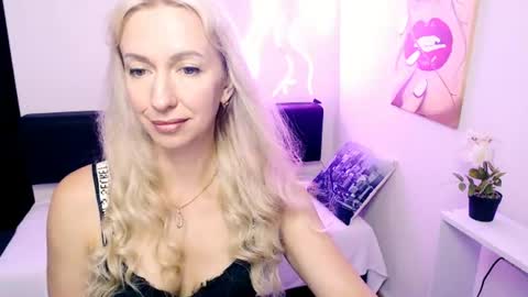 Snapshot of cute_smile_shy chatting on 07-14-26, 05:12 cute_smile_shy online show from 07-14-26, 05:12