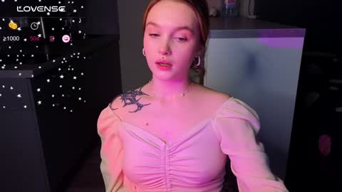 Snapshot of cute_summer_breathe chatting on 12-08-24, 01:36 Sue online show from 12-08-24, 01:36