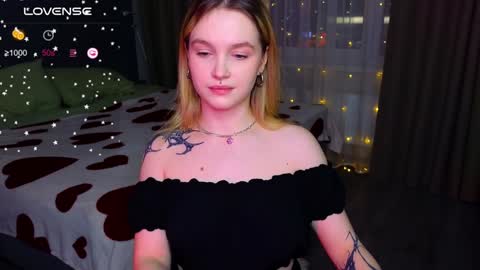 Snapshot of cute_summer_breathe chatting on 01-24-25, 02:51 Sue online show from 01-24-25, 02:51