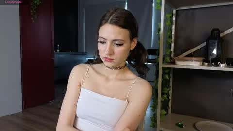 Snapshot of cute_sun_lovers chatting on 05-19-26, 02:12 Aria online show from 05-19-26, 02:12