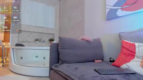 Snapshot of cute_sweetmontt chatting on 11-23-25, 03:12 katalinda montt online show from 11-23-25, 03:12