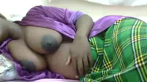 Snapshot of cute_talina chatting on 01-25-25, 01:19 talina online show from 01-25-25, 01:19