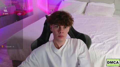 Snapshot of cute_thomas chatting on 12-01-24, 10:10 Thomas - online show from 12-01-24, 10:10