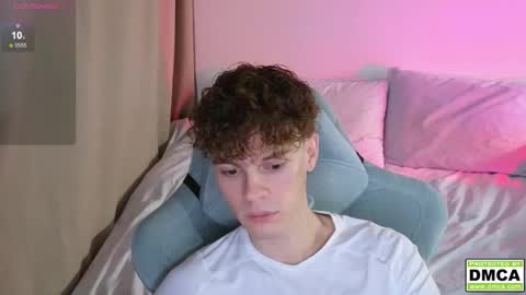 Snapshot of cute_thomas chatting on 10-17-25, 06:21 Thomas - online show from 10-17-25, 06:21