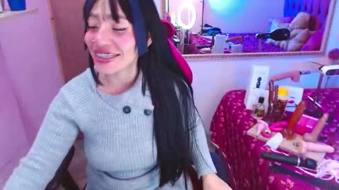 cute_zoe1 online show from 06-04-26, 03:34