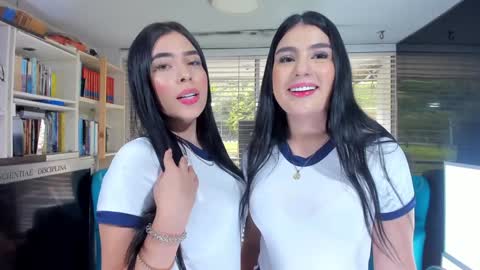 WANNA SEE MORE OF TWINS              online show from 12-18-24, 05:21
