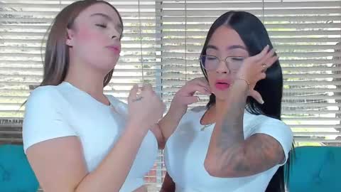 WANNA SEE MORE OF TWINS              online show from 03-01-25, 05:38