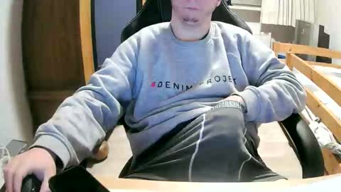 Cuteboy090 online show from 03-22-26, 02:04