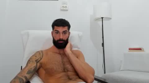 cuteeboy online show from 10-15-25, 11:54