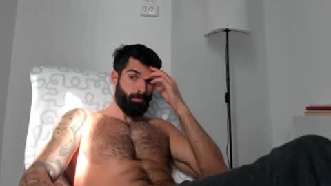 cuteeboy online show from 11-22-25, 09:19