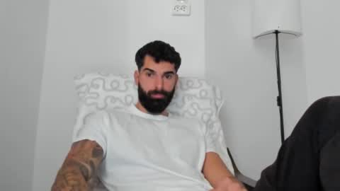 cuteeboy online show from 11-25-25, 08:14