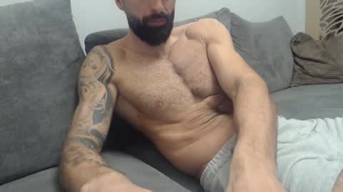 cuteeboy online show from 03-25-26, 05:52